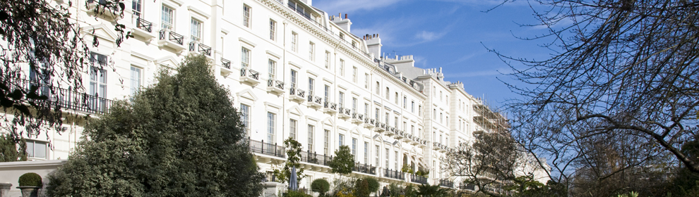 A panoramic photo of London terrace properties on the Hyde Park Estate.
