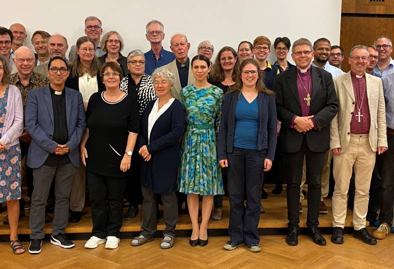 Anglican and Old Catholic theologians and church people met at Neustadt an der Weinstrasse in Germany 