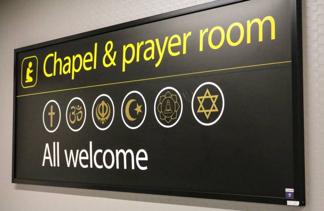 A sign saying chapel and prayer room for all faiths.